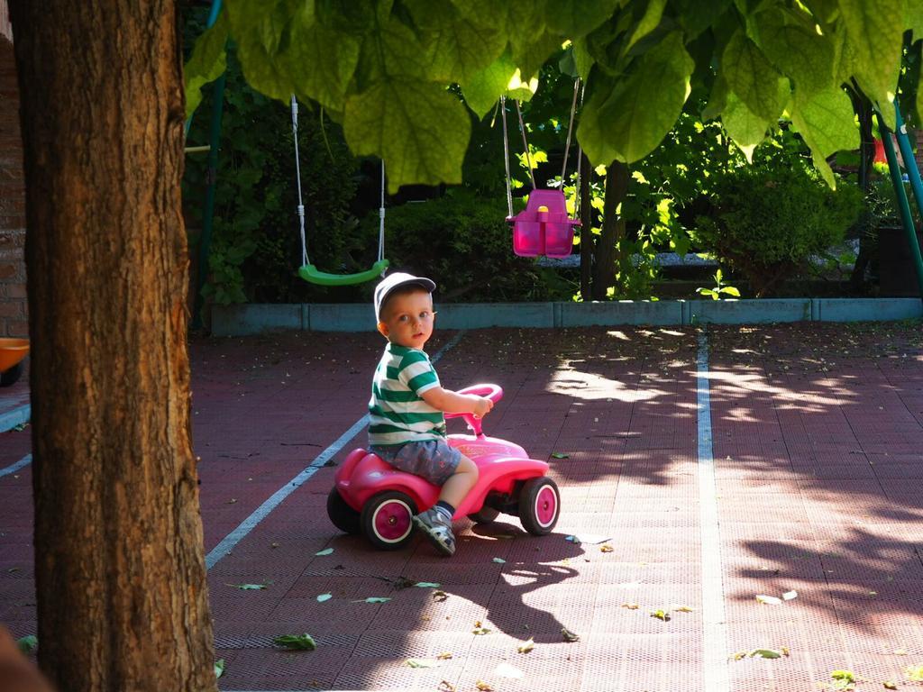 Penzion U Vlku Valtice Buitenkant foto